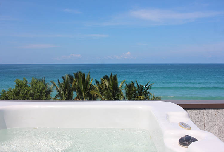 Luxury Penthouse - Rooftop Jacuzzi 2