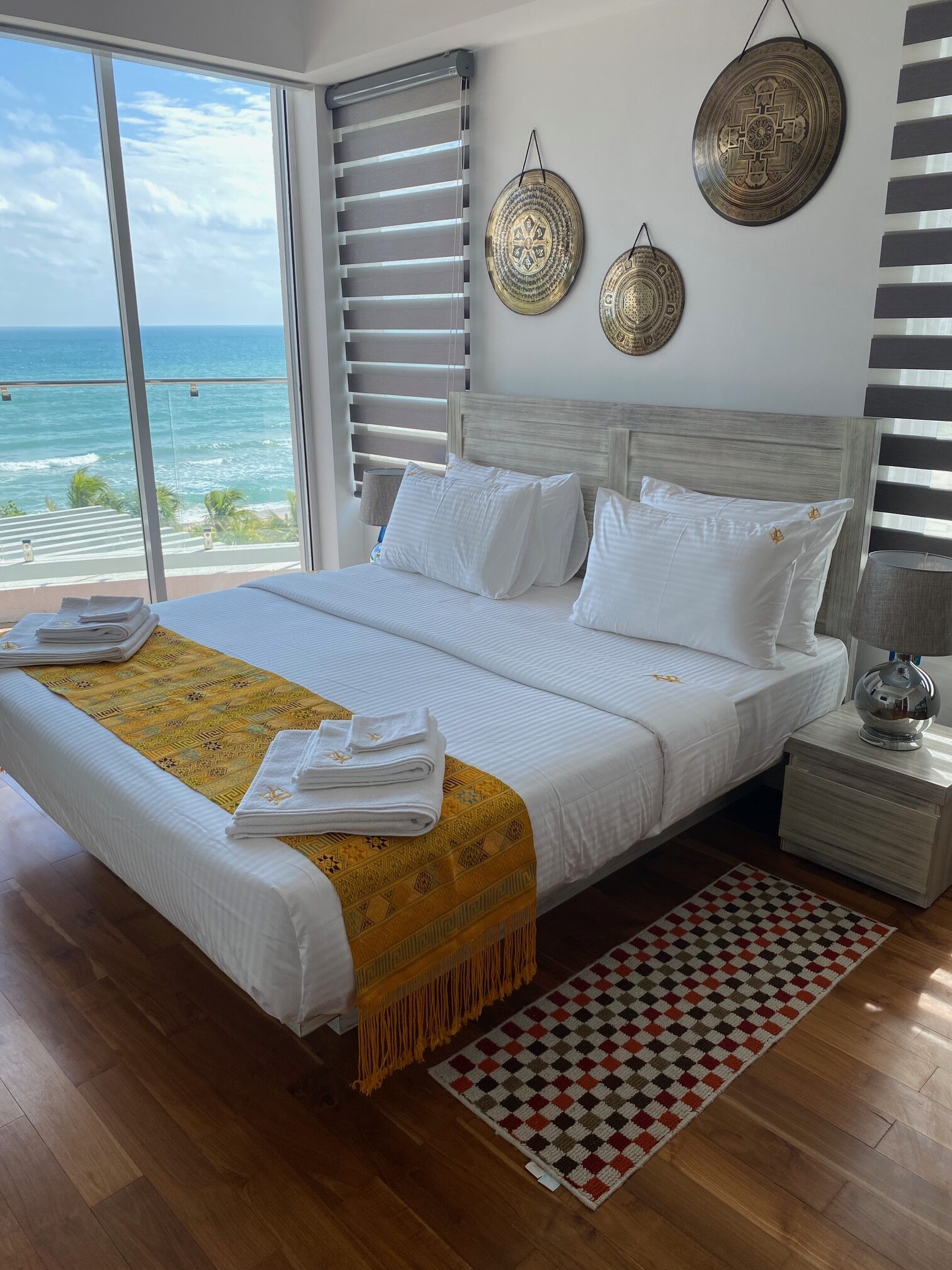 Luxury Penthouse - Master Bedroom 1